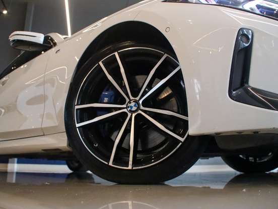 BMW-320i-2.0 16V TURBO FLEX M SPORT AUTOMÁTICO BMW-320i-2023
