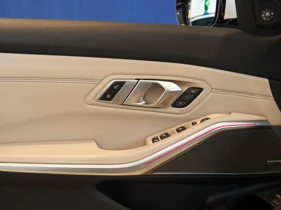BMW-320i-2.0 16V TURBO FLEX M SPORT AUTOMÁTICO BMW-320i-2023