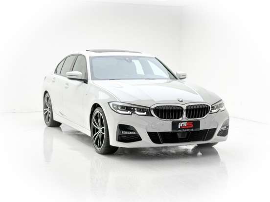 BMW-320i-2021