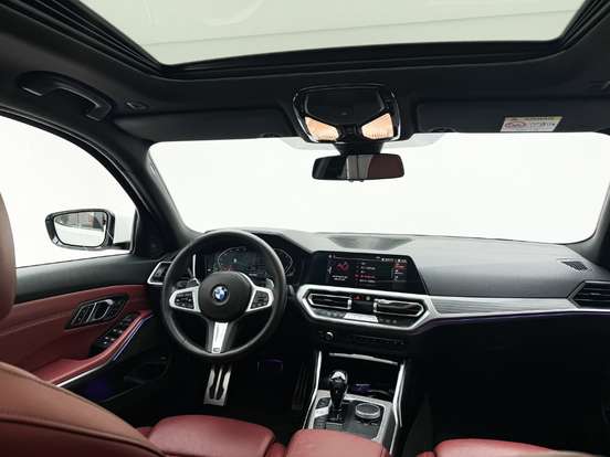 BMW-320i-2021