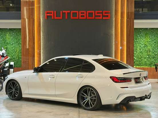 BMW-320i-2.0 16V TURBO GASOLINA M SPORT AUTOMÁTICO BMW-320i-2020