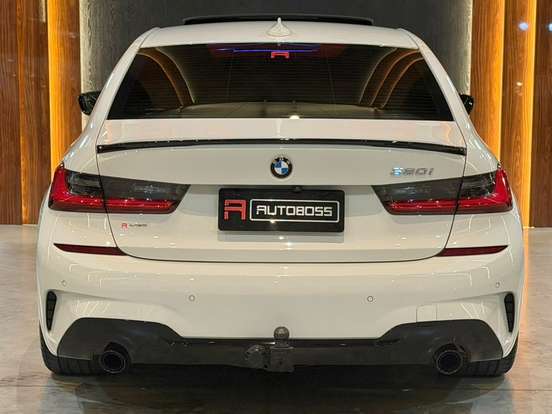 BMW-320i-2.0 16V TURBO GASOLINA M SPORT AUTOMÁTICO BMW-320i-2020