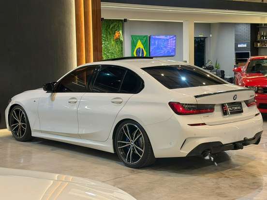 BMW-320i-2.0 16V TURBO GASOLINA M SPORT AUTOMÁTICO BMW-320i-2020