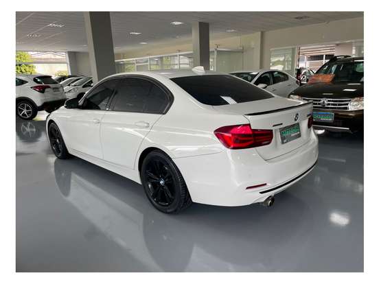BMW-320i-2.0 M SPORT GP 16V TURBO ACTIVE FLEX 4P AUTOMÁTICO BMW-320i-2018