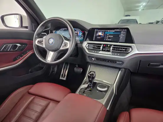 BMW-330e-2.0 16V TURBO HÍBRIDO M SPORT AUTOMÁTICO BMW-330e-2022