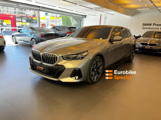 BMW 530e 2.0 TWINPOWER PHEV M SPORT AUTOMÁTICO BMW 530e 2.0 TWINPOWER PHEV M SPORT AUTOMÁTICO