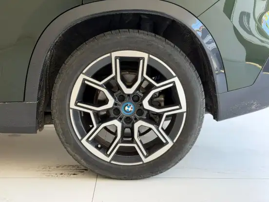 BMW-iX1-ELÉTRICO eDRIVE20 X LINE BMW-iX1-2024