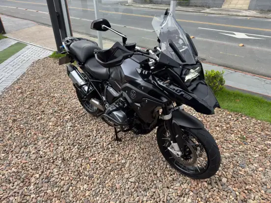 BMW-R 1250 GS PREMIUM TRIPLE BLACK BMW-R 1250 GS PREMIUM TRIPLE BLACK-2022