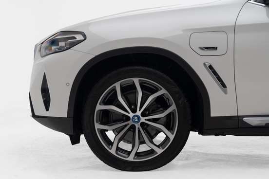 BMW-X3-2022