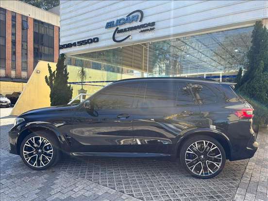 BMW-X5-2021
