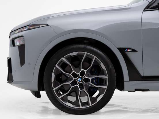 BMW-X7-4.4 V8 GASOLINA M60i STEPTRONIC BMW-X7-2024