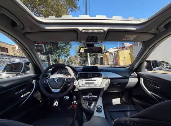 BMW-320i-2015