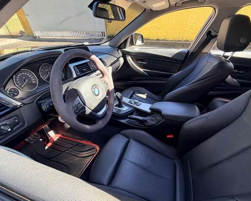 BMW-320i-2015
