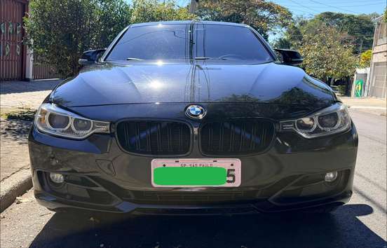 BMW-320i-2015
