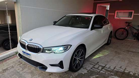 BMW-330i-2019