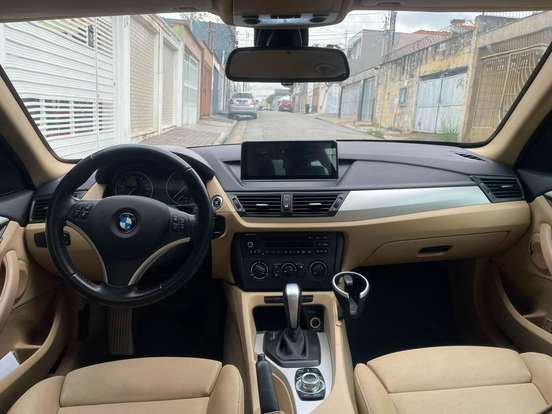 BMW-X1-2.0 16V GASOLINA SDRIVE18I 4P AUTOMÁTICO BMW-X1-2011