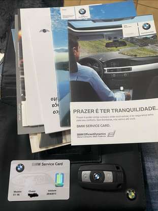 BMW-X1-2011