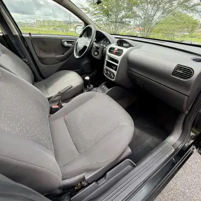 CHEVROLET-CORSA-2010