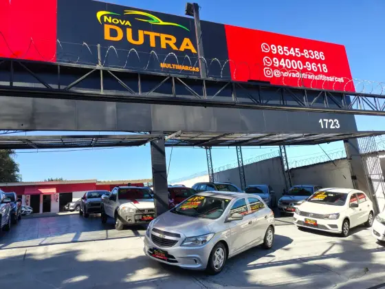 CHEVROLET ONIX 1.0 MPFI JOY 8V FLEX 4P MANUAL CHEVROLET ONIX 1.0 MPFI JOY 8V FLEX 4P MANUAL