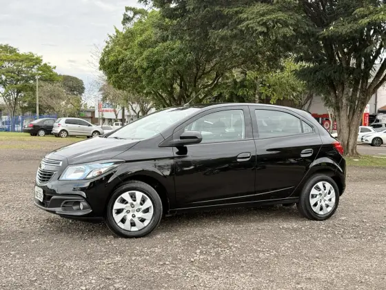 CHEVROLET ONIX 1.4 MPFI LT 8V FLEX 4P MANUAL CHEVROLET ONIX 1.4 MPFI LT 8V FLEX 4P MANUAL