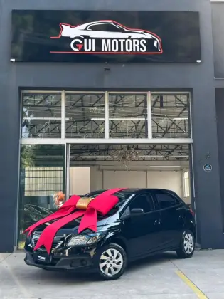 CHEVROLET ONIX 1.4 MPFI LT 8V FLEX 4P MANUAL CHEVROLET ONIX 1.4 MPFI LT 8V FLEX 4P MANUAL