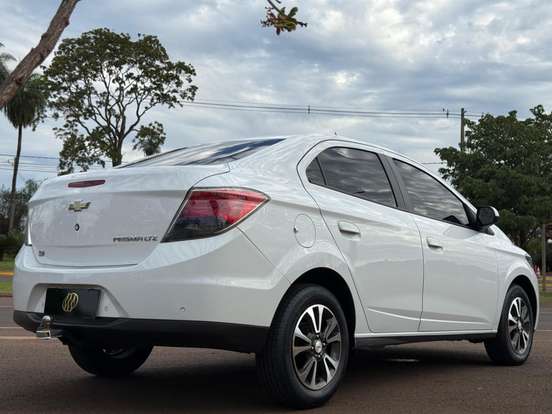 CHEVROLET-PRISMA-2013