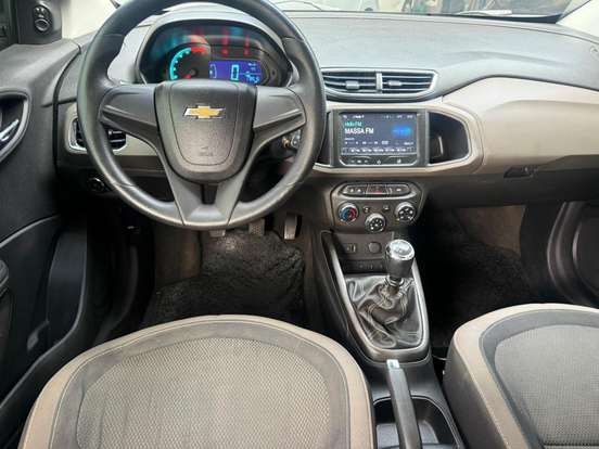 CHEVROLET-PRISMA-2013