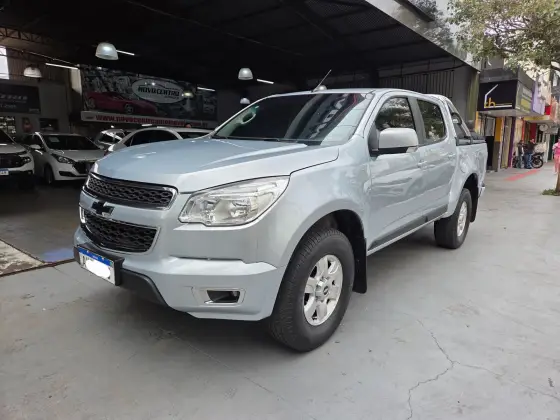 CHEVROLET S10 2.4 LT 4X2 CD 8V FLEX 4P MANUAL CHEVROLET S10 2.4 LT 4X2 CD 8V FLEX 4P MANUAL