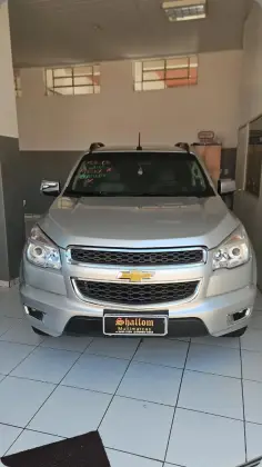 CHEVROLET S10 2.5 LTZ 4X4 CD 16V FLEX 4P MANUAL CHEVROLET S10 2.5 LTZ 4X4 CD 16V FLEX 4P MANUAL