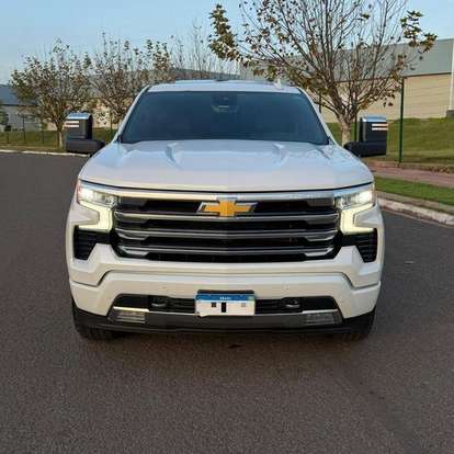 CHEVROLET-SILVERADO-5.3 V8 GASOLINA 1500 HIGH COUNTRY 4X4 AUTOMÁTICO CHEVROLET-SILVERADO-2023