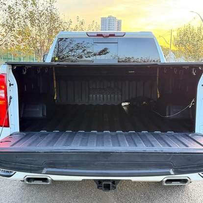CHEVROLET-SILVERADO-2023
