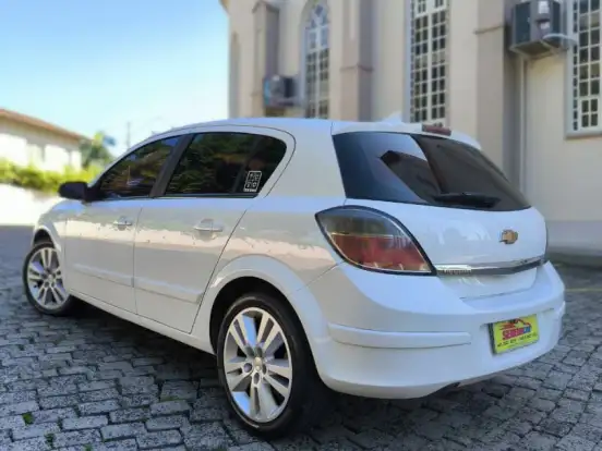 CHEVROLET-VECTRA-2.0 MPFI GT HATCH 8V FLEX 4P MANUAL CHEVROLET-VECTRA-2010
