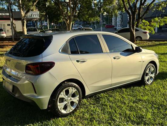 CHEVROLET-ONIX-2021