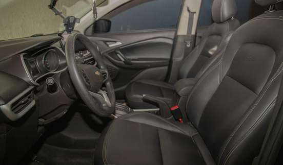 CHEVROLET-TRACKER-2020