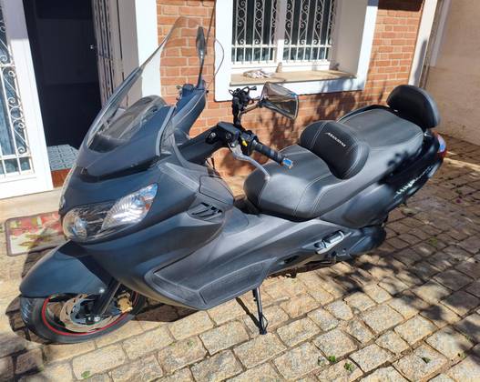 DAFRA MAXSYM 400i 