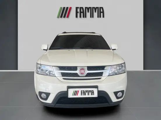 FIAT-FREEMONT-2.4 PRECISION 16V GASOLINA 4P AUTOMÁTICO FIAT-FREEMONT-2013