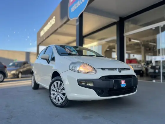 FIAT PUNTO 1.4 ATTRACTIVE 8V FLEX 4P MANUAL FIAT PUNTO 1.4 ATTRACTIVE 8V FLEX 4P MANUAL