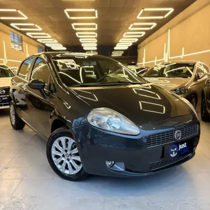FIAT PUNTO 1.8 HLX 8V FLEX 4P MANUAL FIAT PUNTO 1.8 HLX 8V FLEX 4P MANUAL