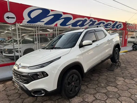 FIAT TORO 1.8 16V EVO FLEX FREEDOM AT6 FIAT TORO 1.8 16V EVO FLEX FREEDOM AT6