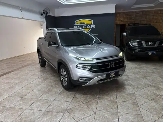 FIAT TORO 2.0 16V TURBO DIESEL VOLCANO 4WD AT9 FIAT TORO 2.0 16V TURBO DIESEL VOLCANO 4WD AT9