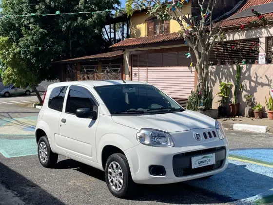 FIAT UNO 1.0 VIVACE 8V FLEX 2P MANUAL FIAT UNO 1.0 VIVACE 8V FLEX 2P MANUAL