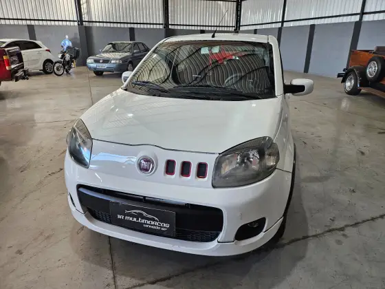 FIAT UNO 1.4 EVO SPORTING 8V FLEX 4P MANUAL FIAT UNO 1.4 EVO SPORTING 8V FLEX 4P MANUAL