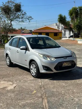 FORD FIESTA 1.6 SE SEDAN 16V FLEX 4P MANUAL FORD FIESTA 1.6 SE SEDAN 16V FLEX 4P MANUAL