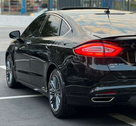 FORD-FUSION-2014