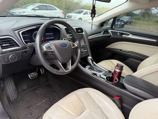 FORD-FUSION-2016