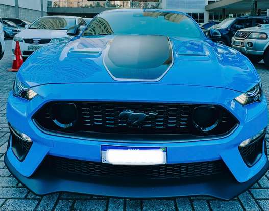 FORD-MUSTANG-2022