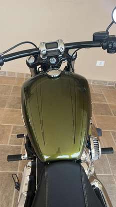 HARLEY-DAVIDSON-SOFTAIL BREAKOUT 114-2022