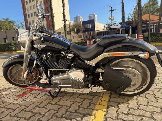 HARLEY-DAVIDSON SOFTAIL FAT BOY 114 