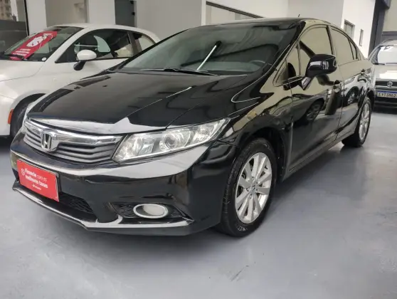 HONDA CIVIC 1.8 LXS 16V FLEX 4P AUTOMÁTICO HONDA CIVIC 1.8 LXS 16V FLEX 4P AUTOMÁTICO