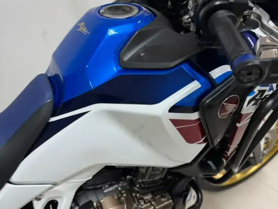 HONDA-CRF 1100L AFRICA TWIN ADVENTURE SPORTS ES DCT HONDA-CRF 1100L AFRICA TWIN ADVENTURE SPORTS ES DCT-2024